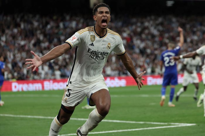 Real Madrid tái tạo bộ ba huyền thoại