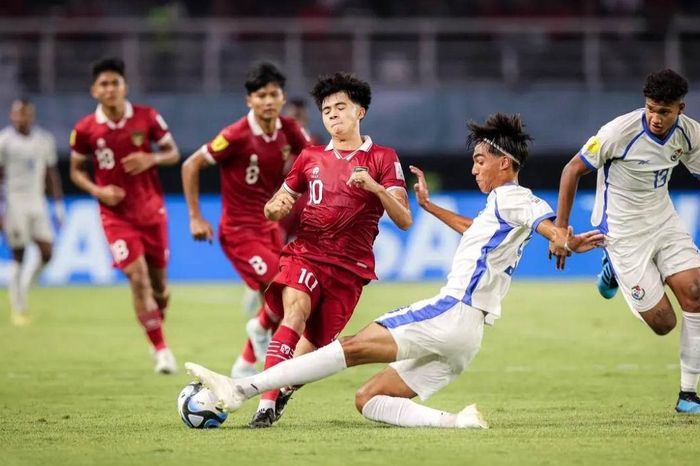 Vừa tổ chức World Cup U-17, Indonesia… muốn nữa