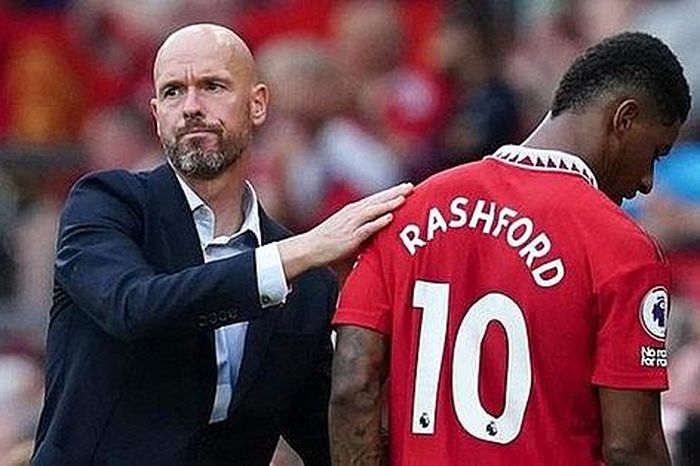 'Thuyền trưởng' MU 'nắn gân' Rashford
