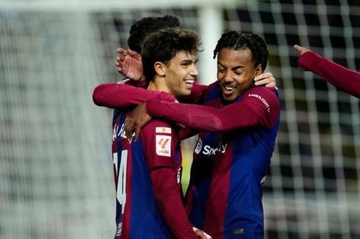 Felix ghi bàn đẹp mắt trên sân nhà, Barcelona thắng tối thiểu Atletico Madrid