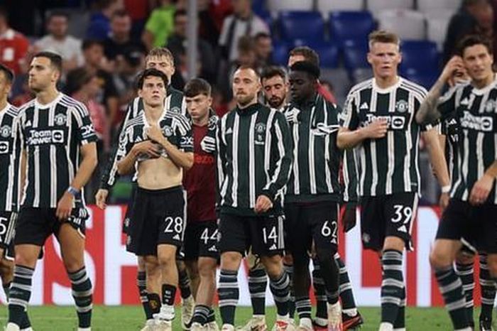 Hai tuần định đoạt số phận Man United và Erik ten Hag