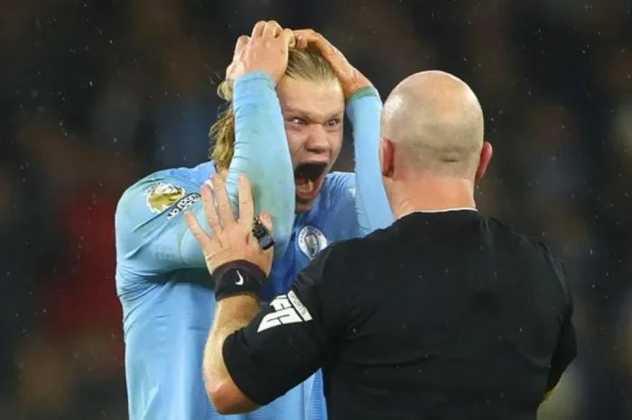 Man City lĩnh án phạt nặng vụ 'nổi điên' với trọng tài