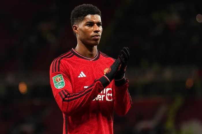 Chân sút số một Rashford 'mất tích'