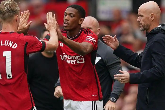 Sốc: Xác định 2 cầu thủ Man United làm rò rỉ thông tin nội bộ tiêu cực