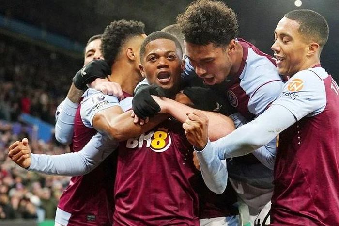 Man.City kéo dài chuỗi 4 trận không thắng khi thua 0-1 tại Villa