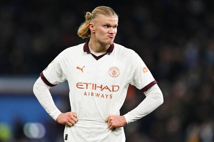 Kết quả Ngoại Hạng Anh: Thua Aston Villa, Man City mất vị trí thứ 3