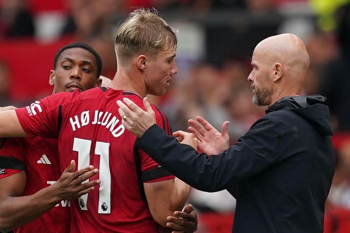 Nguyên nhân Man United siết chặt chi tiêu của HLV Ten Hag