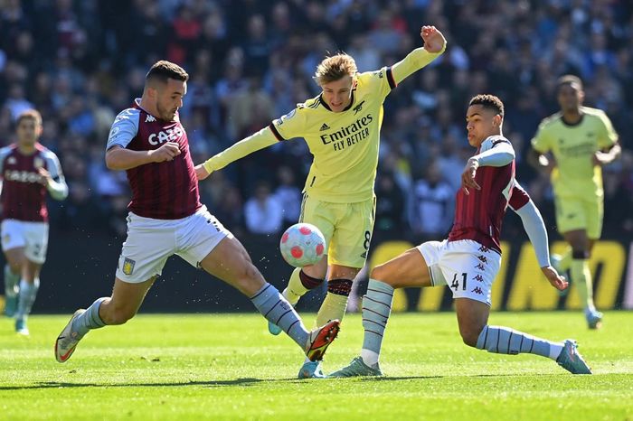Aston Villa-Arsenal: Cuộc chiến của những kẻ thách thức ngôi vô địch