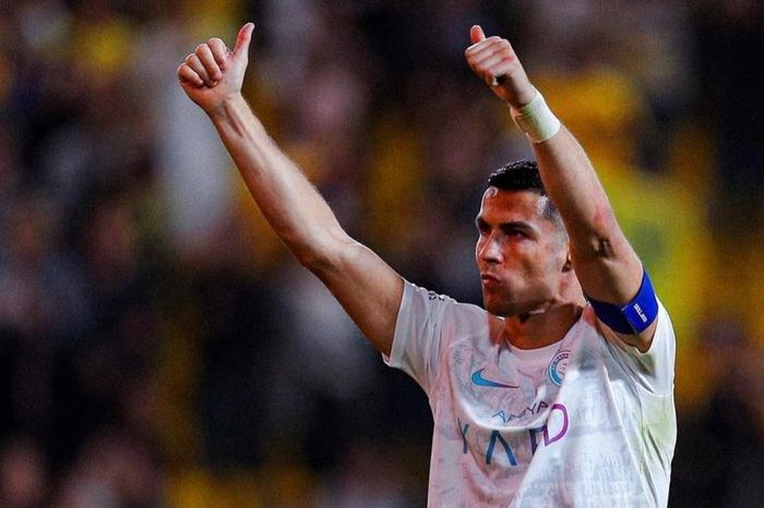 Ronaldo đạt cột mốc không tưởng trong sự nghiệp