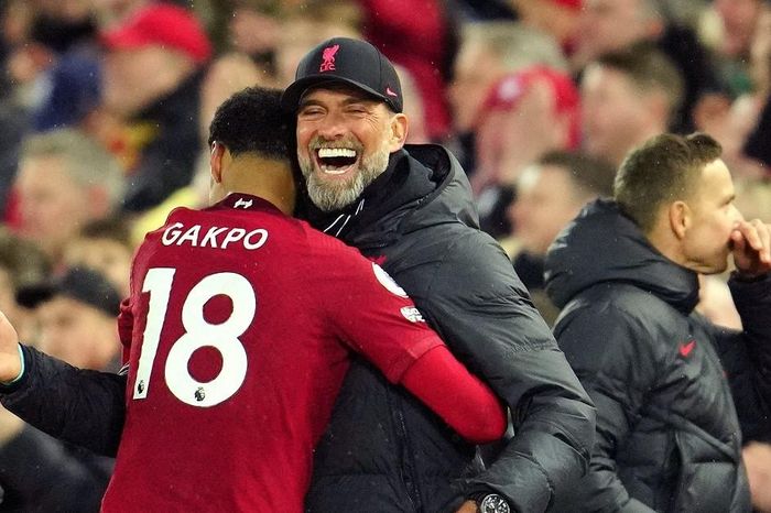 MU gây hoảng hốt ở Premier League, Erik Ten Hag run 'dớp' Liverpool
