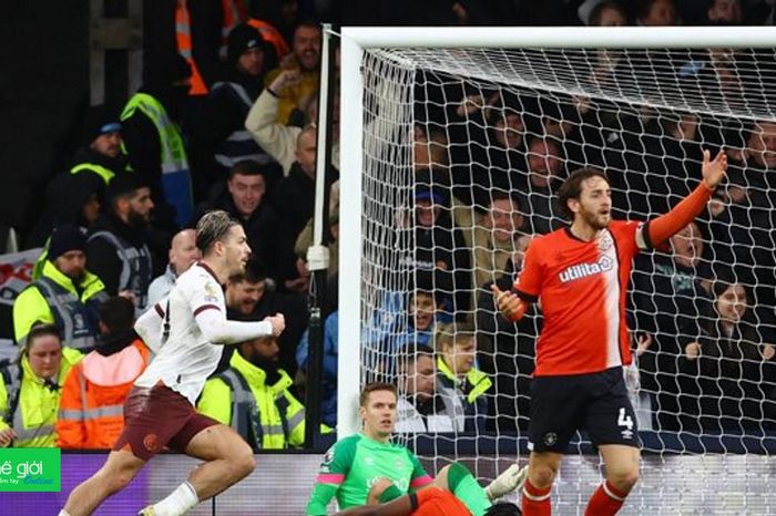 Ngoại hạng Anh: Man City khơi mạch thắng, Chelsea kéo dài thất vọng