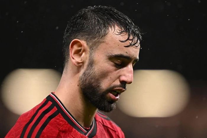 MU mất bộn tiền nếu bị loại khỏi Champions League