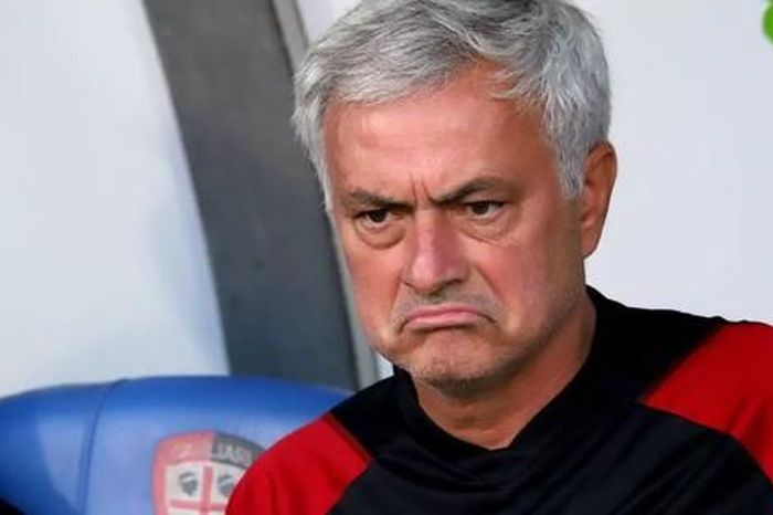 Mourinho ngừng im lặng, gửi thông điệp đến người hâm mộ Roma
