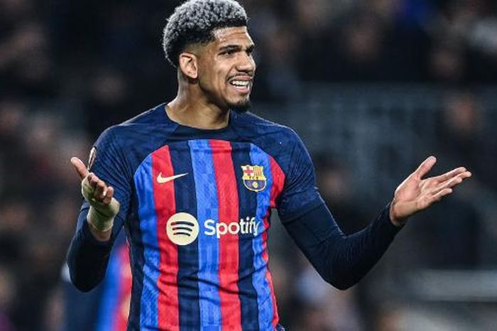 Bayern và Man United tranh giành sao Barca