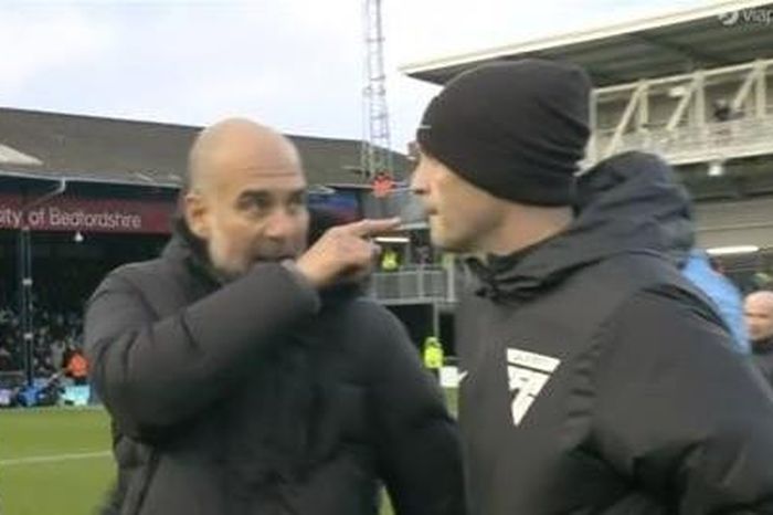 Pep Guardiola gây hấn trọng tài, CĐV đòi BTC Premier League mạnh tay