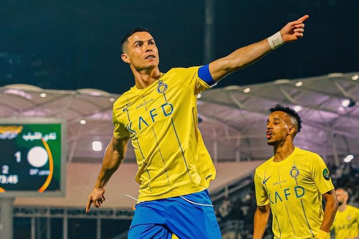 Ronaldo ghi bàn thứ 50 trong năm 2023, Al Nassr vào bán kết