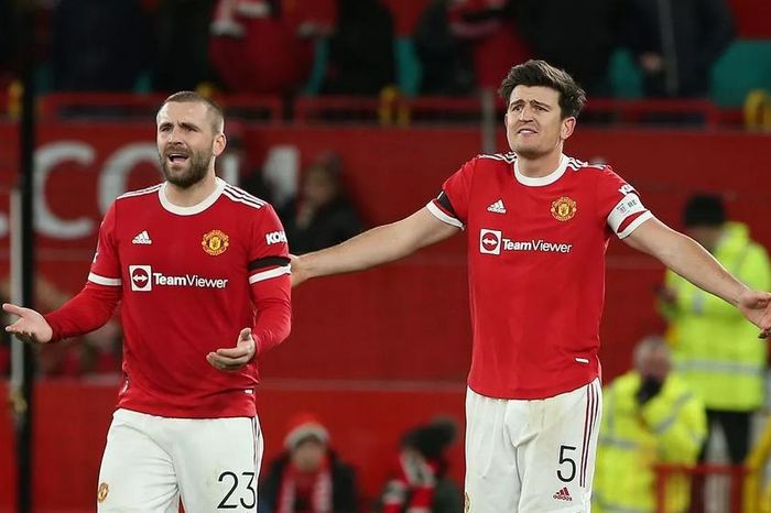 Man Utd 'toang' hàng thủ trước đại chiến với Liverpool