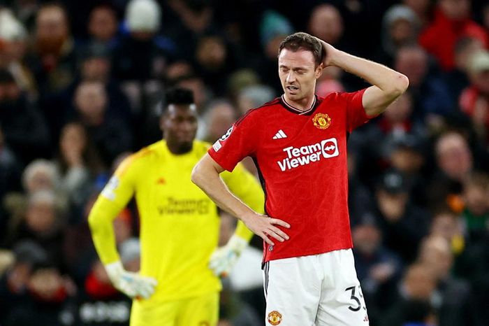 MU mất khoản tiền khủng khi bị loại khỏi Champions League