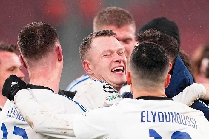 Kết quả Champions League: Xác định thêm 2 đội vào vòng 1/8, M.U bị loại