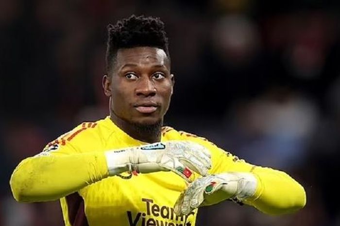 Thủ thành Onana lại hứng chỉ trích sau khi MU bị loại khỏi Champions league