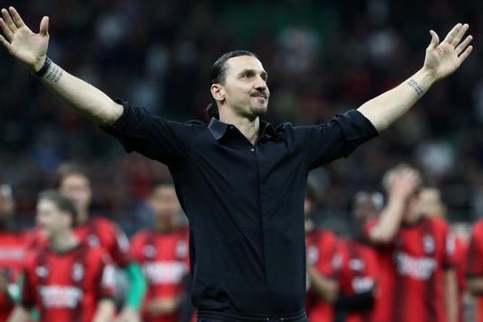 Zlatan Ibrahimovic chính thức quay trở lại AC Milan