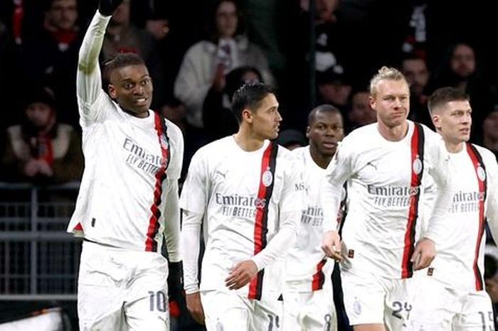 AC Milan vào vòng 1/8, Europa League nóng bỏng màn ngược dòng