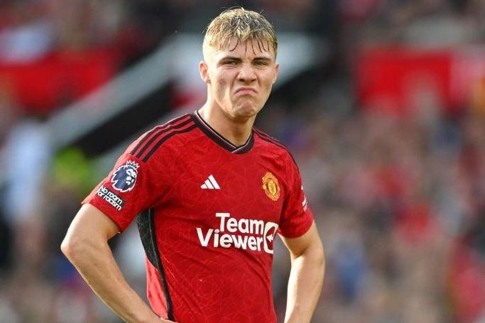 Man United thông báo tin dữ trước trận gặp Man City