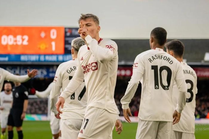 MU - Fulham: 'Quỷ đỏ' nhắm Top 4 Premier League