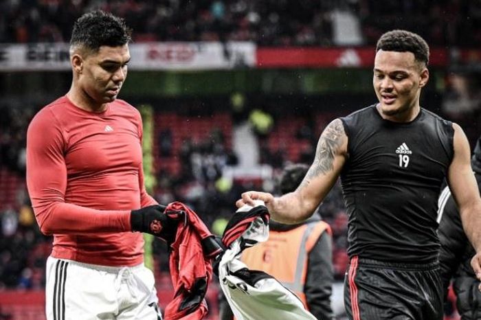Casemiro gây phẫn nộ
