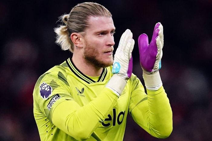 Tái xuất Premier League sau 6 năm, Loris Karius nhận 4 bàn thua