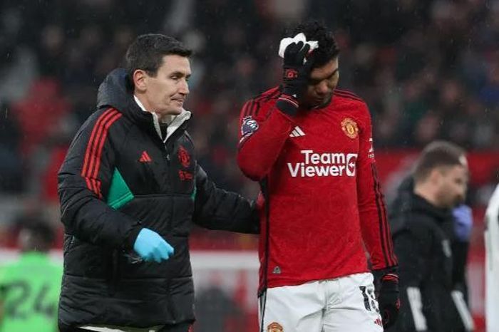 Man United 'thiệt đơn thiệt kép' sau trận thua sốc Fulham