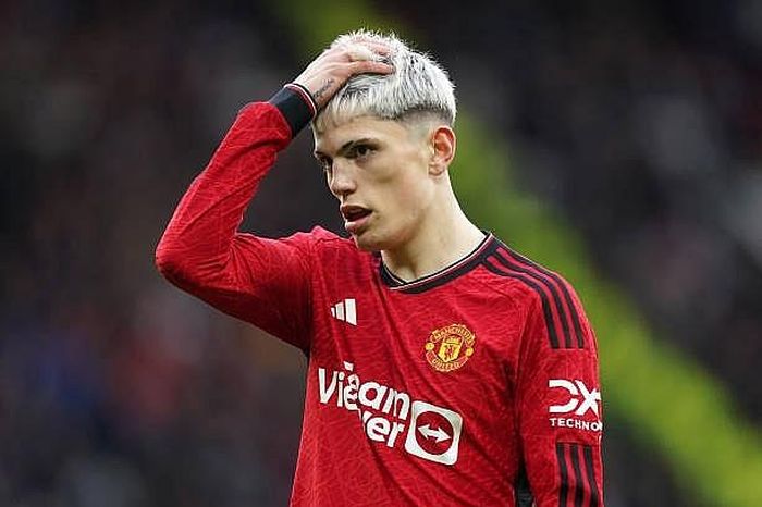 Manchester United 1-2 Fulham: trận thua tai hại!