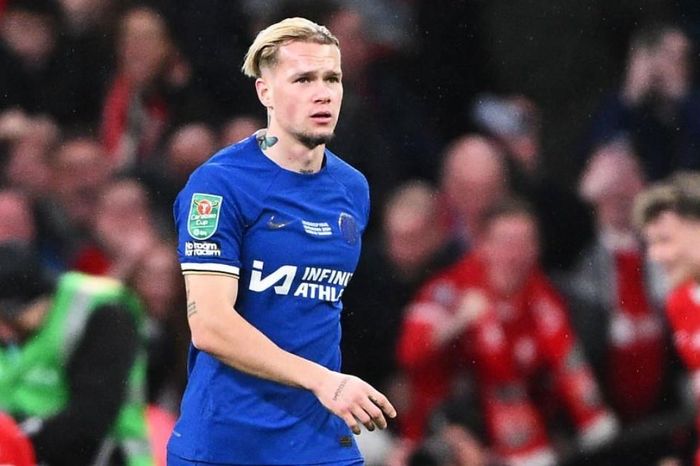 Chelsea thua 3 trận chung kết Carabao Cup liên tiếp