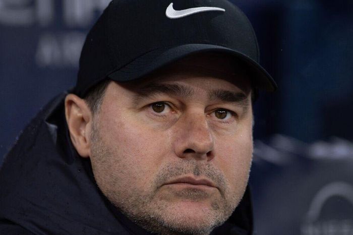 Pochettino gây tranh cãi khi phớt lờ chủ Chelsea