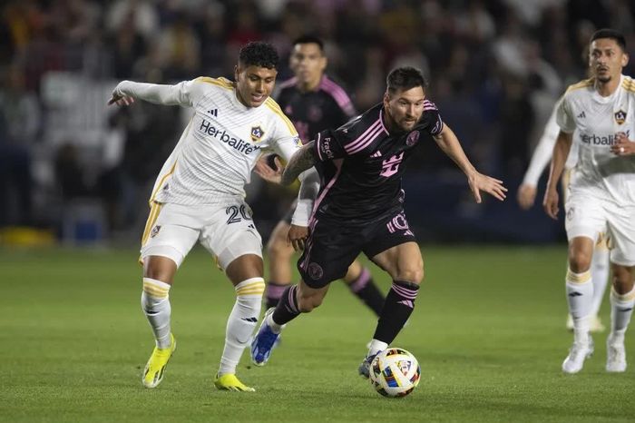 Bàn thắng đầu tiên của Messi ở MLS 2024
