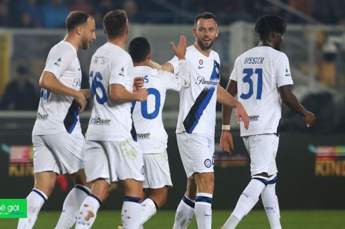 Inter đại thắng Lecce, bỏ xa Juventus và Milan tại Serie A
