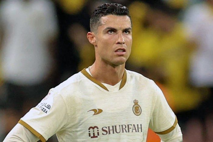 Ronaldo nhiều lần hành động khiếm nhã ở Saudi Arabia