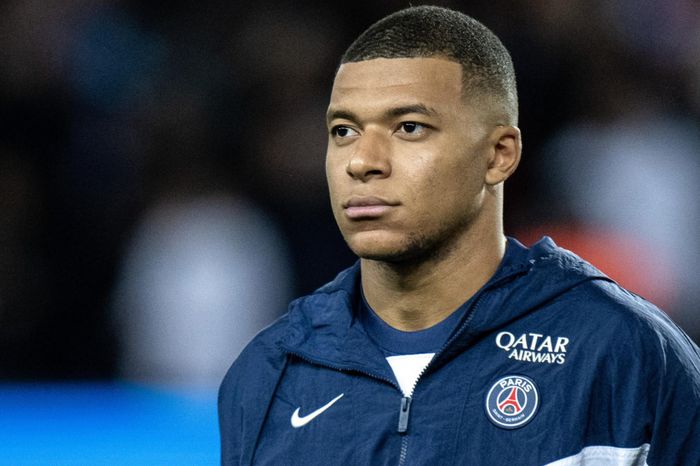 HLV PSG cứng rắn với Mbappe