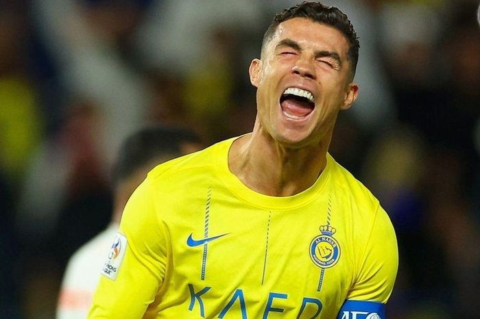 Vụ Ronaldo có hành động phản cảm xuất hiện diễn biến mới
