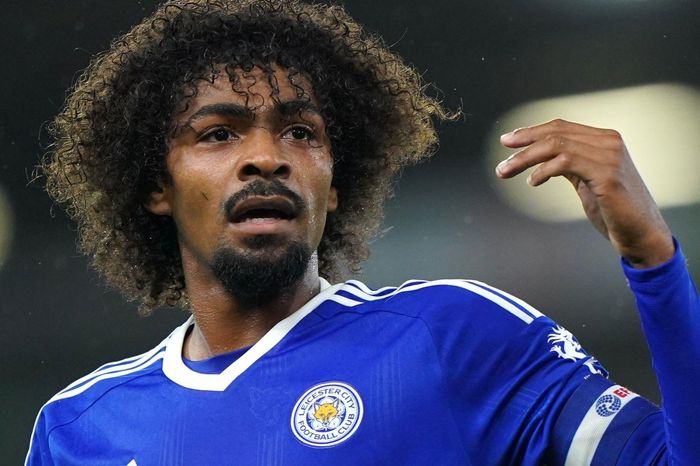 Sao Leicester gây sốc khi khoác áo Bangladesh