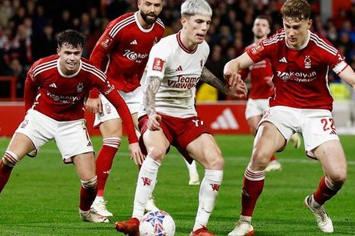 Ghi bàn phút 89, Man United chật vật hạ Nottingham Forest
