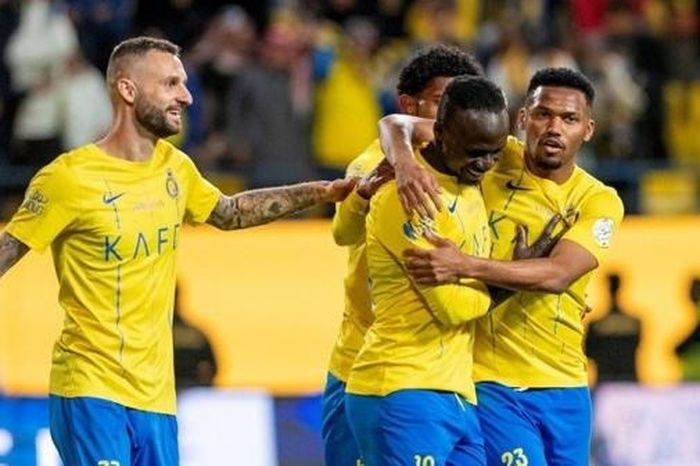 Thiếu Cristiano Ronaldo, Al Nassr hòa Al Hazm trong trận đấu có 8 bàn thắng