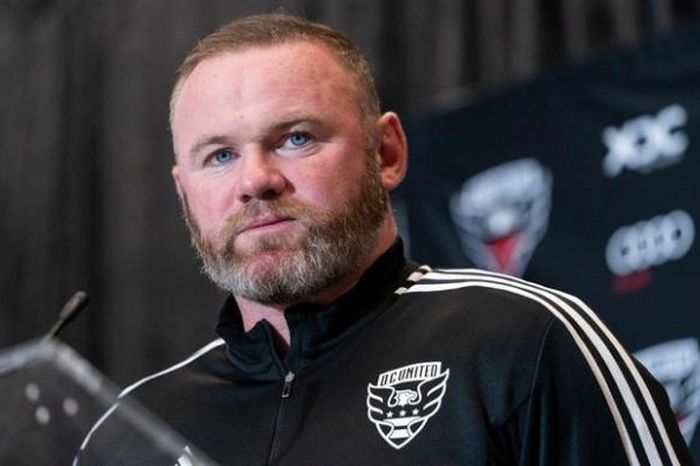 Rooney mong muốn dẫn dắt Man United hoặc Everton