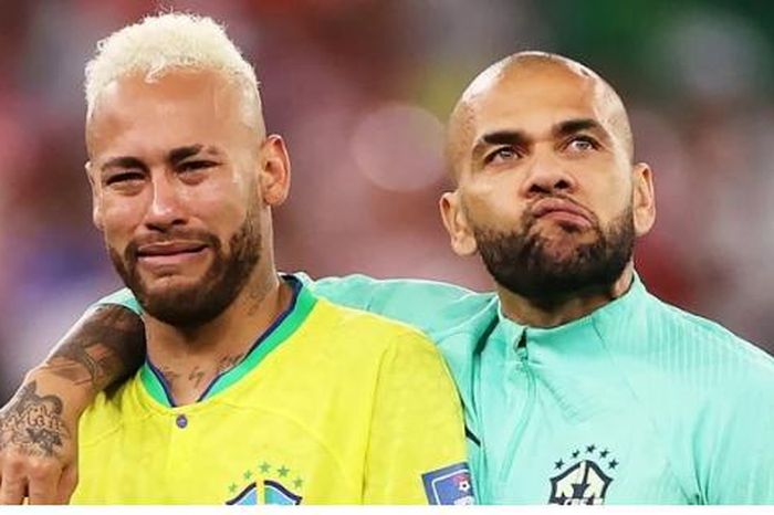 Brazil mất Neymar ở trận đại chiến với Anh và Tây Ban Nha