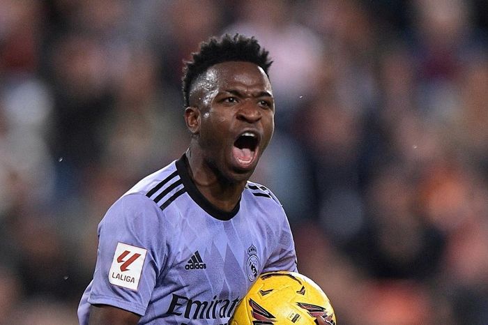 Bellingham bị thẻ đỏ, Real Madrid hụt chiến thắng chỉ 3 giây