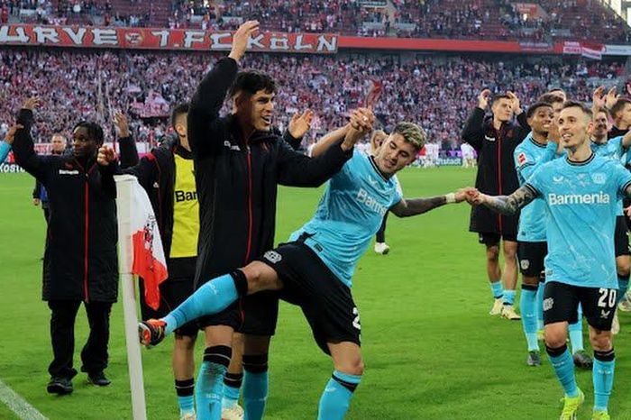 Bỏ xa Bayern, Leverkusen thắt chặt ngôi đỉnh bảng Bundesliga