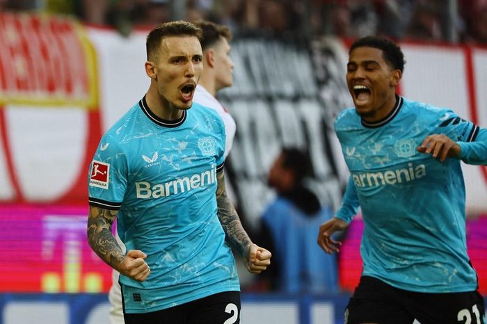 Leverkusen 'cắt đuôi' Bayern Munich, kéo dài kỷ lục