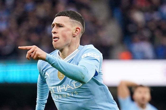 Kết quả bóng đá hôm nay 4/3/2024: MU thua ngược Man City
