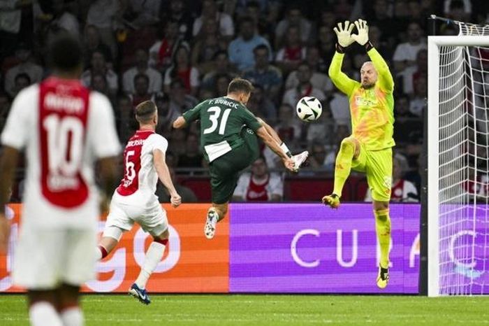 Vòng loại Europa League: Trận đấu Ajax và Panathinaikos lập kỷ lục với 34 cú sút 11m