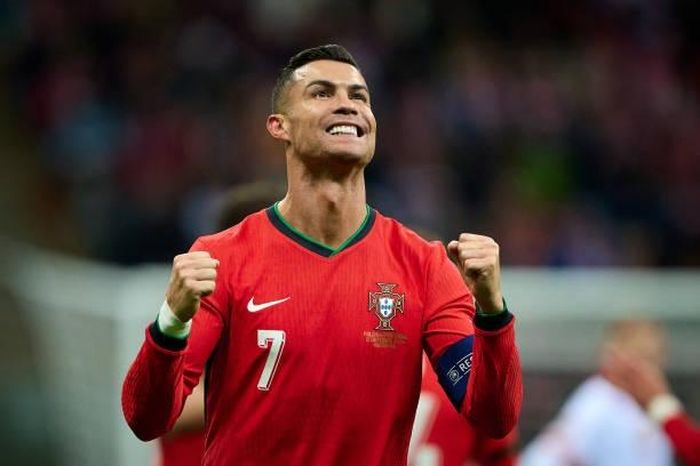 Cristiano Ronaldo cân bằng kỷ lục của Sergio Ramos